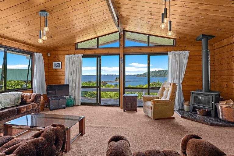 Photo of property in 56 Grand View Road, Leigh, 0985