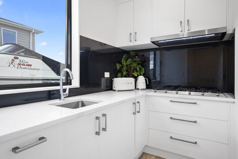 Photo of property in 54 Eighth View Avenue, Beachlands, Auckland, 2018