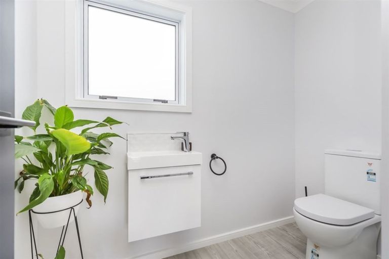 Photo of property in 158 Endeavour Drive, Whitby, Porirua, 5024