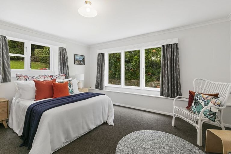 Photo of property in 7 Onehuka Road, Tirohanga, Lower Hutt, 5010