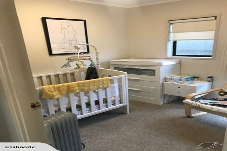 Photo of property in 24a East Coast Road, Milford, Auckland, 0620