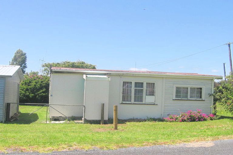Photo of property in 30 Waiwera Street, Kawhia, 3889