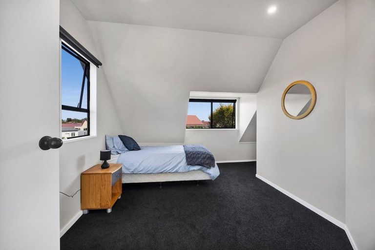 Photo of property in 9 County Drive, Hawera, 4610