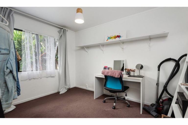 Photo of property in 35b Esmeralda Street, Welcome Bay, Tauranga, 3112