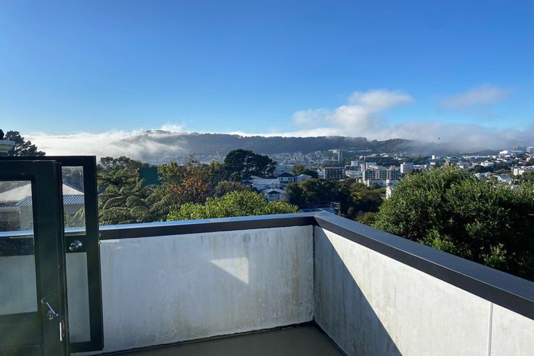 Photo of property in 45 Devon Street, Aro Valley, Wellington, 6021