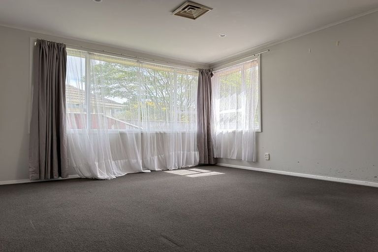 Photo of property in 8 Bathurst Street, Silverstream, Upper Hutt, 5019