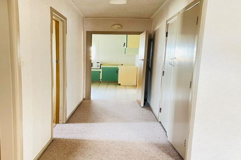 Photo of property in 27 Fernaig Street, Papakura, 2110