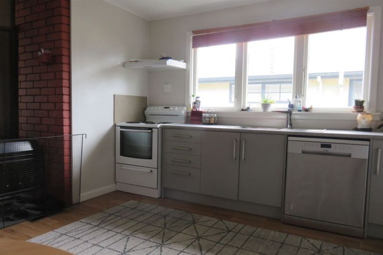 Photo of property in 70 Mckenzie Street, Geraldine, 7930