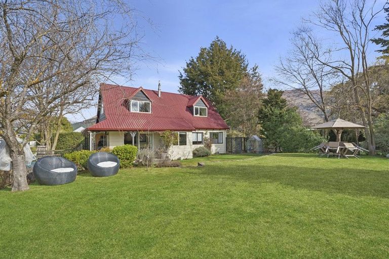 Photo of property in 188 Stone Street, Wanaka, 9305