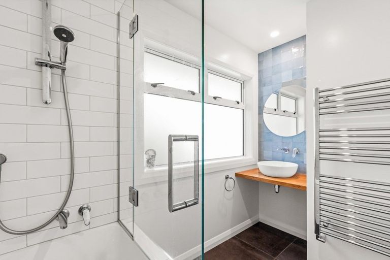 Photo of property in 101 Chaucer Road, Hospital Hill, Napier, 4110