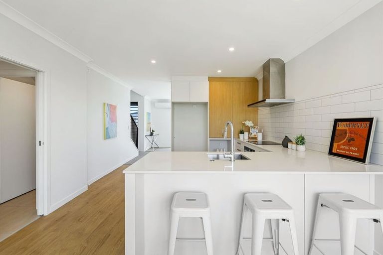 Photo of property in 26 Rauriki Lane, Rosehill, Papakura, 2113