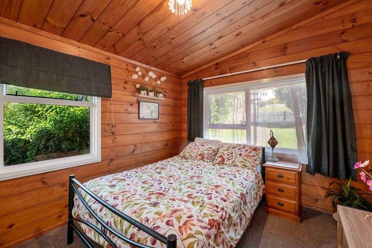 Photo of property in 25 Russell Crescent, Western Heights, Rotorua, 3015