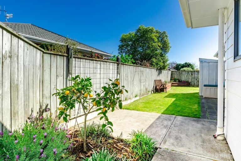 Photo of property in 23 Dennis Taylor Court, Paraparaumu, 5032