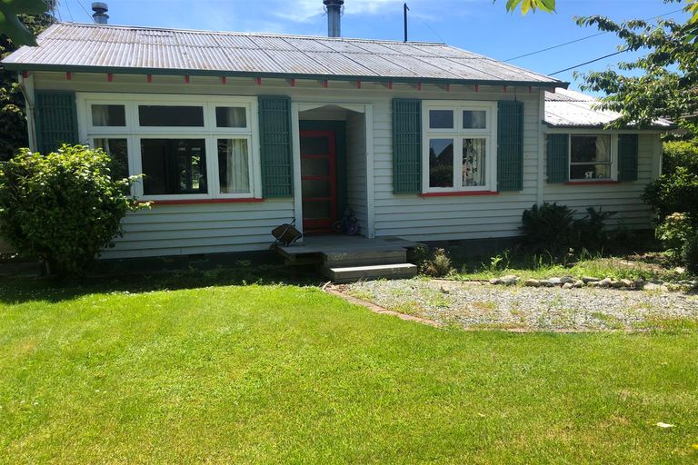 Photo of property in 64 School Road, Fairlie, 7925