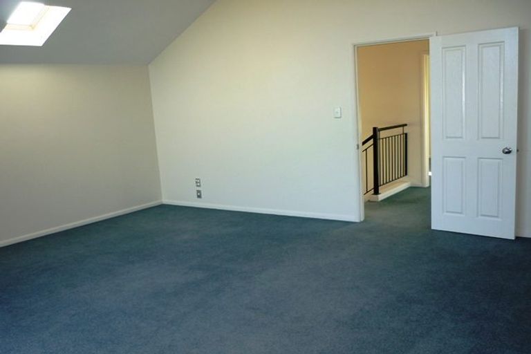 Photo of property in 16 Titirangi Crescent, Parklands, Christchurch, 8083