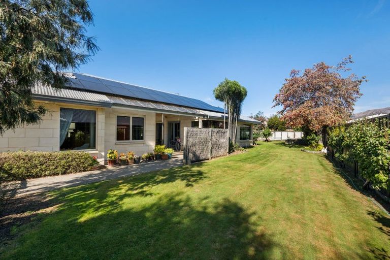 Photo of property in 16 Wilkin Road, Wanaka, 9305