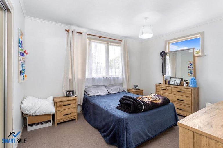 Photo of property in 9 Rerewai Place, Kelston, Auckland, 0602