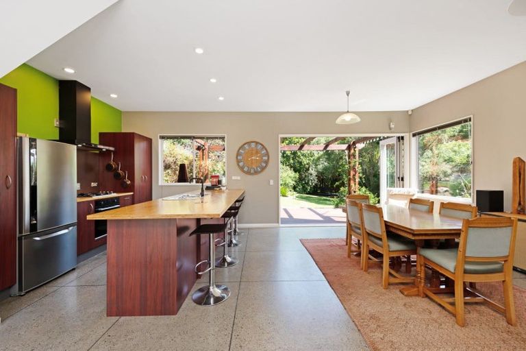 Photo of property in 32 Hadfield Road, Peka Peka, Waikanae, 5391