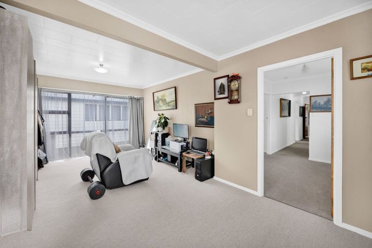 Photo of property in 31 Kamahi Avenue, Hawera, 4610