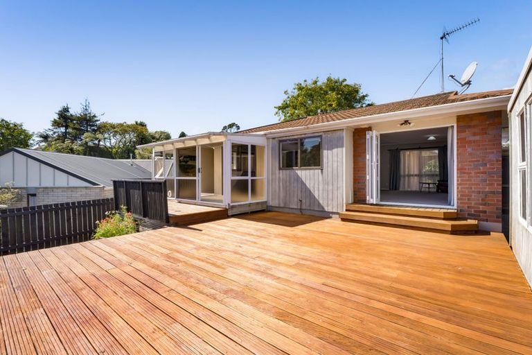 Photo of property in 87 Heta Road, Highlands Park, New Plymouth, 4312