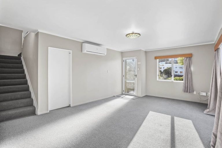 Photo of property in 22/24 Eastglen Road, Glen Eden, Auckland, 0602