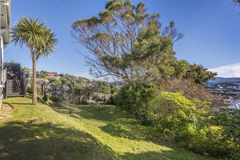 Photo of property in 11 Nevay Road, Miramar, Wellington, 6022