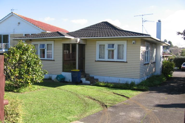 Photo of property in 1/478 East Coast Road, Windsor Park, Auckland, 0630