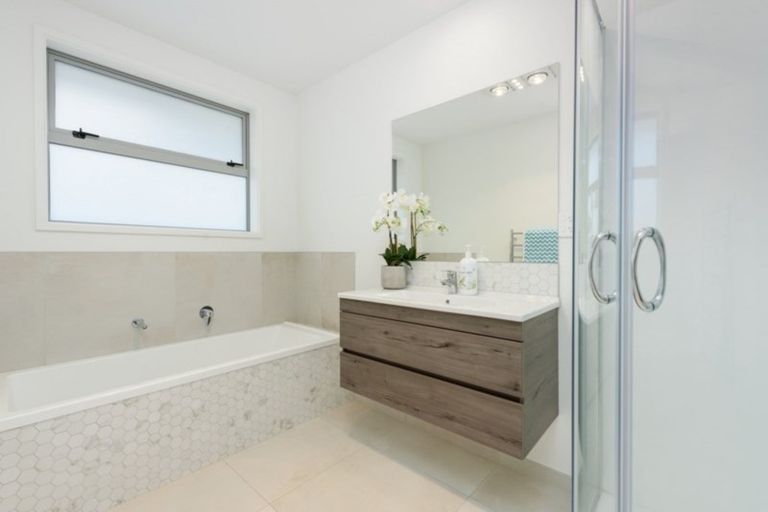 Photo of property in 3 Taioma Close, Papamoa, 3118