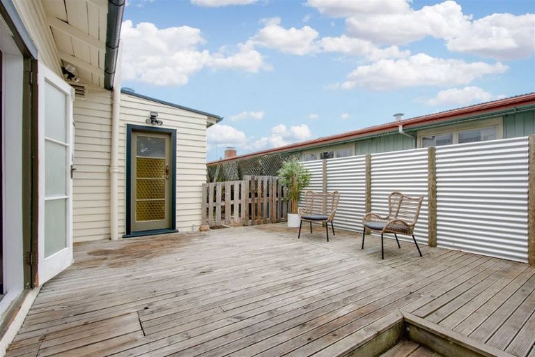 Photo of property in 90 Mcdonald Street, Napier South, Napier, 4110