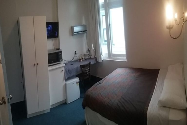 Photo of property in Carillion/the Knoll, 33 Thompson Street, Mount Cook, Wellington, 6011