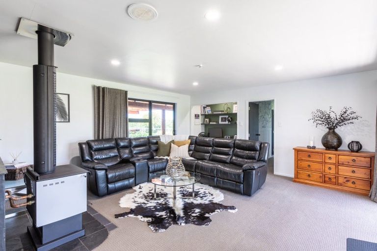 Photo of property in 14 Centre Road, Matamau, Dannevirke, 4977