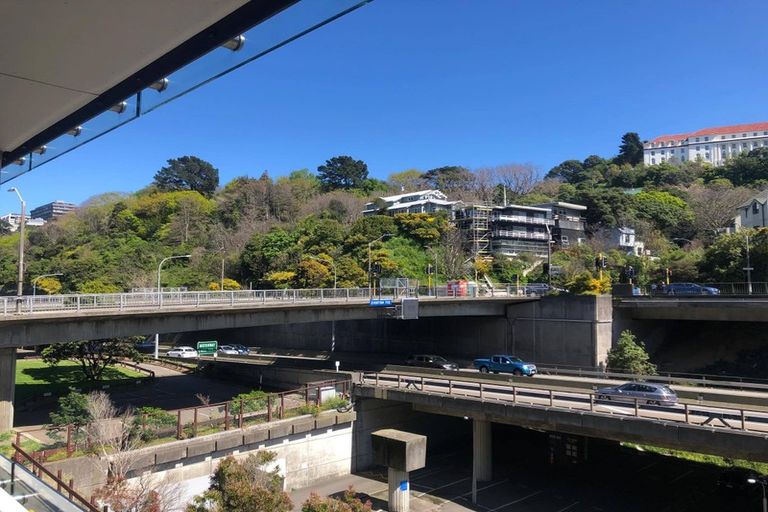 Photo of property in Montreaux, 164 The Terrace, Wellington Central, Wellington, 6011