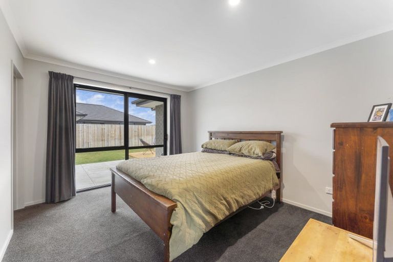 Photo of property in 20 Evelyn Crescent, Marshland, Christchurch, 8083