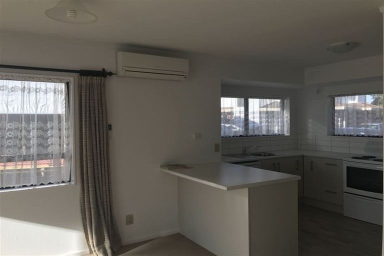 Photo of property in 8 Terrace Avenue, Mount Maunganui, 3116