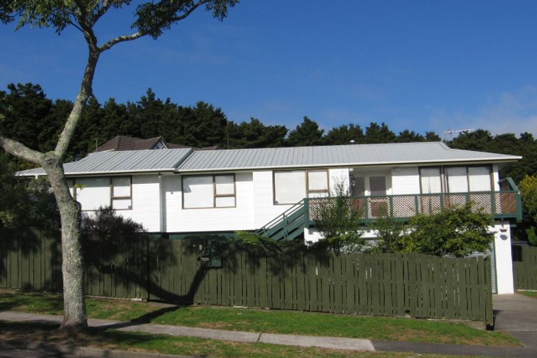 Photo of property in 27 Banyan Drive, Totara Heights, Auckland, 2105