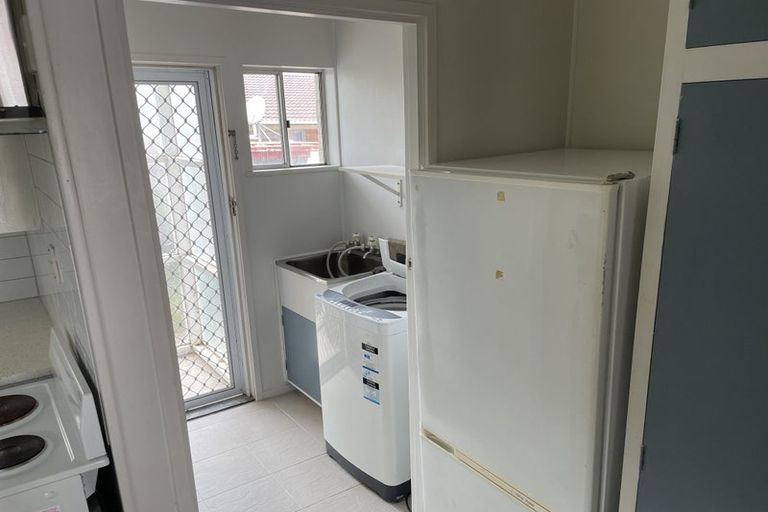 Photo of property in 47 Tirimoana Road, Te Atatu South, Auckland, 0602