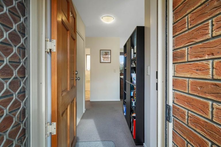 Photo of property in 3/117 Yaldhurst Road, Sockburn, Christchurch, 8042