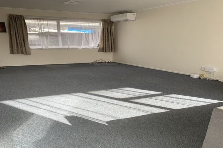 Photo of property in 26 West Coast Road, Glen Eden, Auckland, 0602