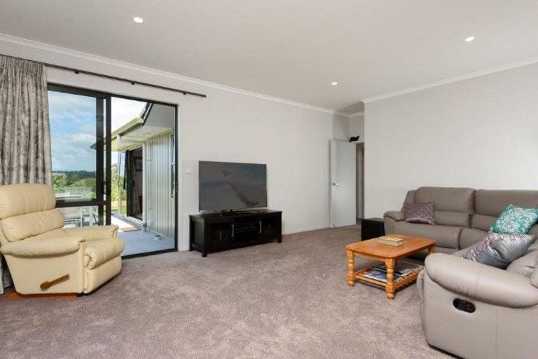 Photo of property in 8 Omapere Lane, Pyes Pa, Tauranga, 3112