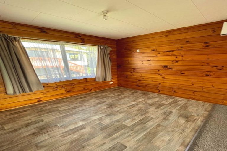 Photo of property in 2/137 Rosier Road, Glen Eden, Auckland, 0602