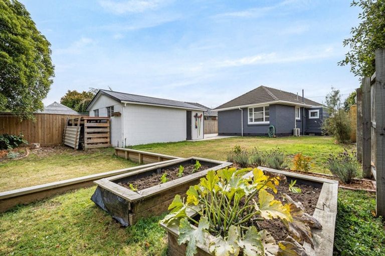 Photo of property in 11a Palmside Street, Somerfield, Christchurch, 8024