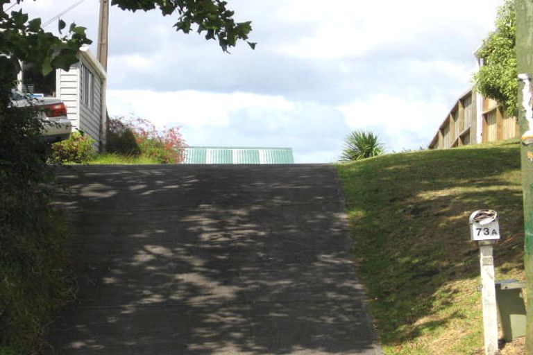 Photo of property in 2/73a Target Road, Totara Vale, Auckland, 0629