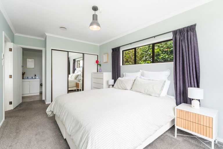 Photo of property in 31 Lake View Street, Waihola, Milton, 9073