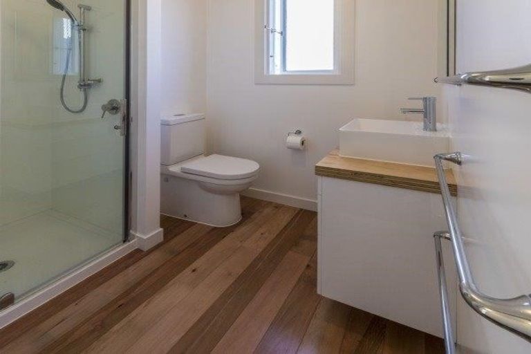 Photo of property in 6 Frye Crescent, Albert Town, Wanaka, 9305