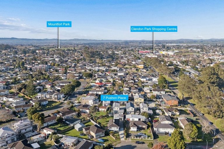 Photo of property in 7 Pushon Place, Clendon Park, Auckland, 2103