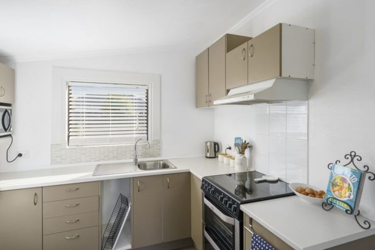 Photo of property in 19 Severn Street, Rongotea, 4476