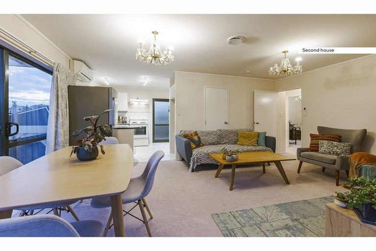 Photo of property in 107 Pah Road, Cockle Bay, Auckland, 2014