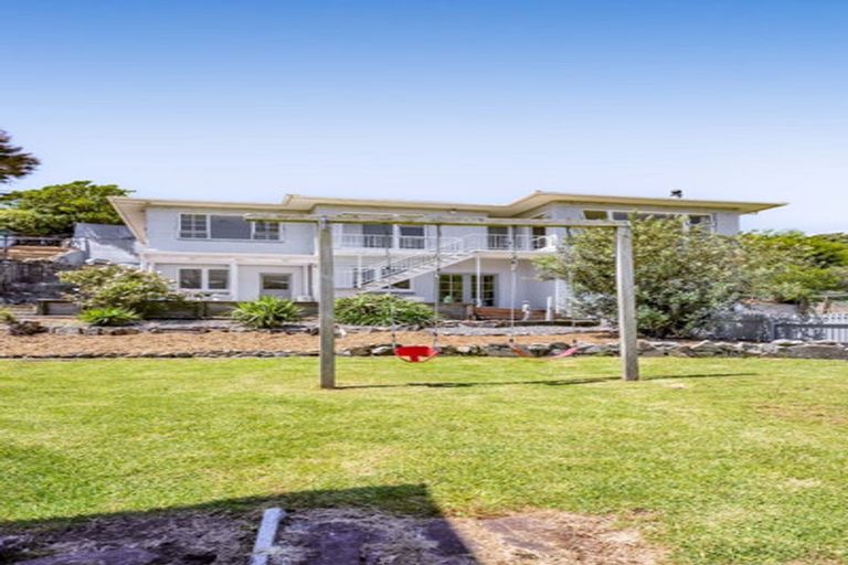 Photo of property in 10 Seymour Street, Waitara, 4320