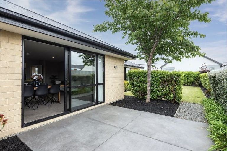 Photo of property in 17 Ashboult Street, Halswell, Christchurch, 8025