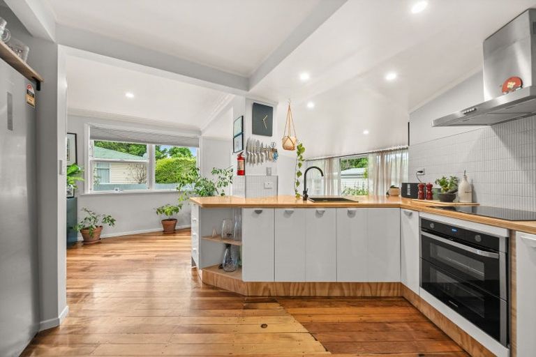 Photo of property in 43 East Street, Greytown, 5712